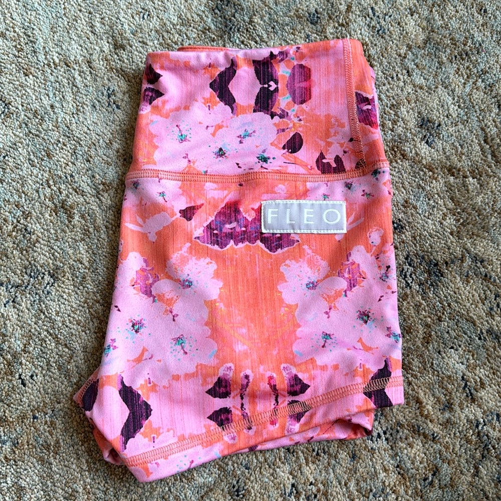 Fleo Shorts